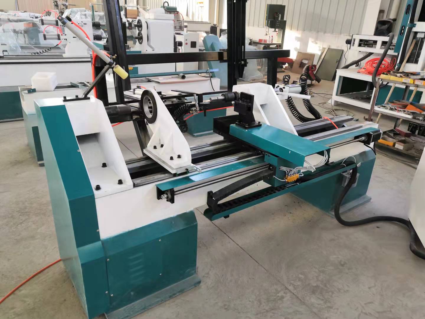 자동 로딩 시스템이 있는 CNC 목공 선반 기계 신제품 - Woodworking Lathe Machine 리뷰 및 가격