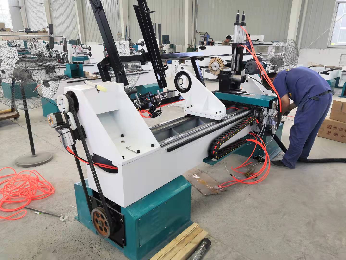 자동 로딩 시스템이 있는 CNC 목공 선반 기계 신제품 - Woodworking Lathe Machine 리뷰 및 가격